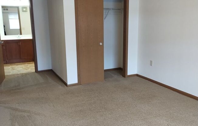 2 beds, 2 baths, 1,058 sqft, $1,475