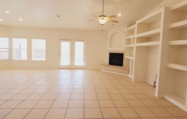 Stunning 4 bedroom, 2.5 bath home in West EL Paso!