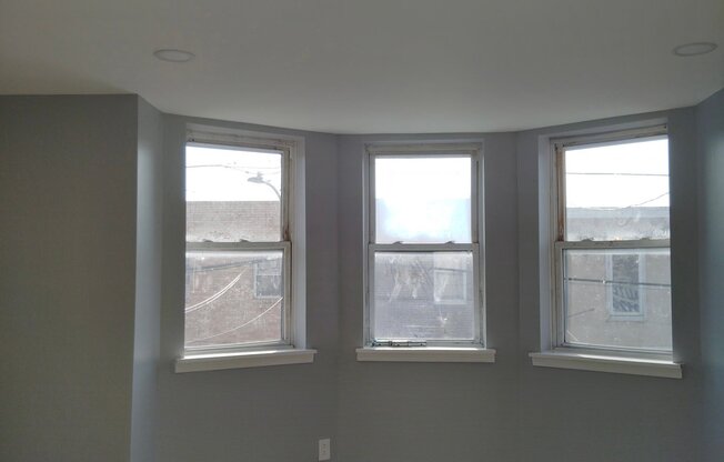 2135 S 8 ST