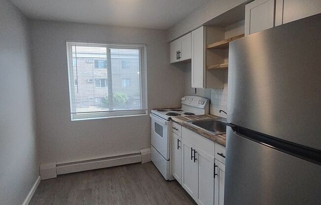 2 beds, 1 bath, 875 sqft, $1,065, Unit G103