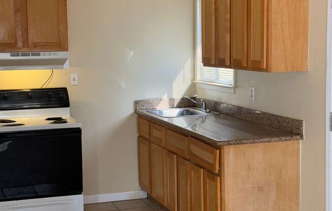 2 beds, 1 bath, $1,695