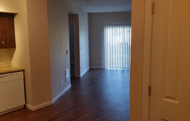 1 bed, 1 bath, 598 sqft, $1,435, Unit 3-413