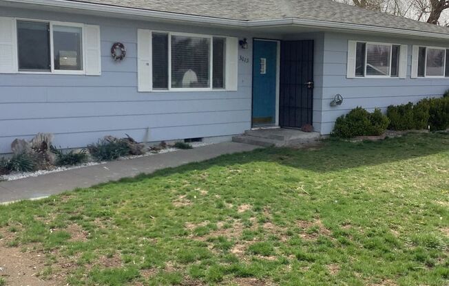 Beautifully Remodeled 3 Bedroom 2 Bath House