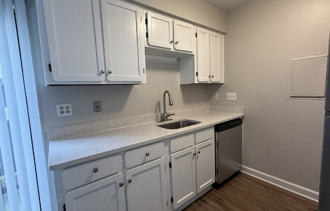 406 W 9th St
