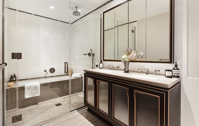 4 beds, 4.5 baths, 3,016 sqft, $25,000, Unit PHE