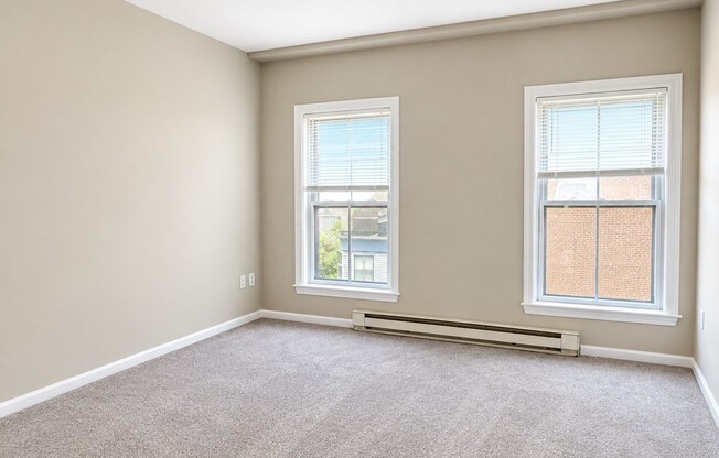 2 beds, 1 bath, 850 sqft, $3,850, Unit TEN