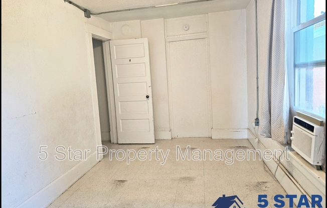 1114 E RIO GRANDE AVE