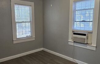 2 beds, 1 bath, $1,375