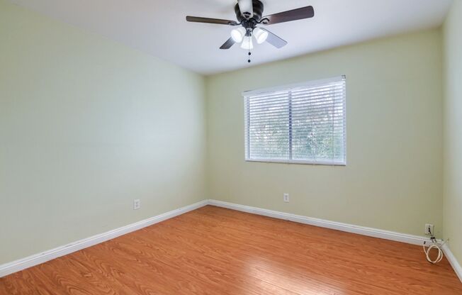 4 beds, 2.5 baths, $2,000