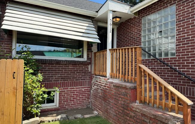 2bd/1ba Seattle Home