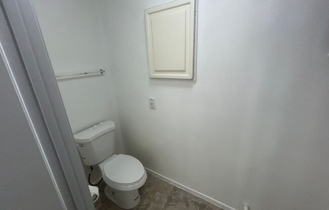 2 beds, 2 baths, $1,395, Unit 1101