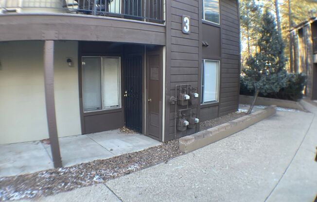 1 bed, 1 bath, $1,400, Unit Unit #17