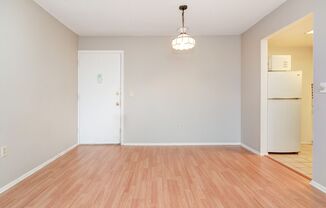 1 bed, 1 bath, $1,095, Unit Unit# F