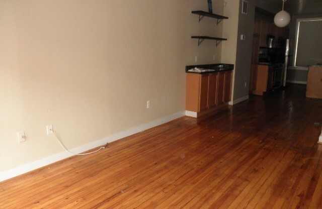 15 S. Decker St. - Charming 3 bed, 2 bath Townhouse in Patterson Park