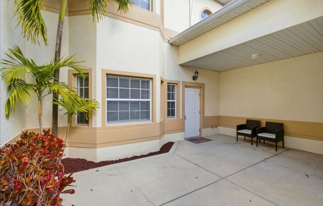 Townhouse In Magnolia Pointe Gated Community