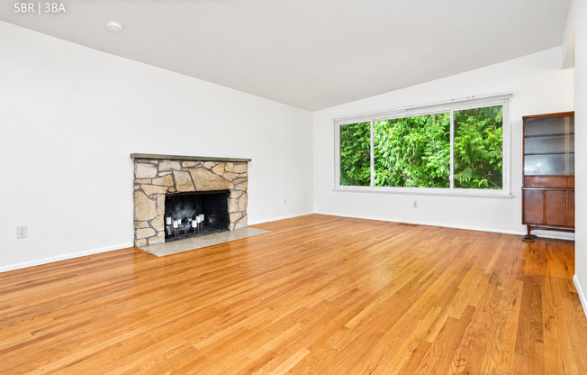 19801 95 AVE NE