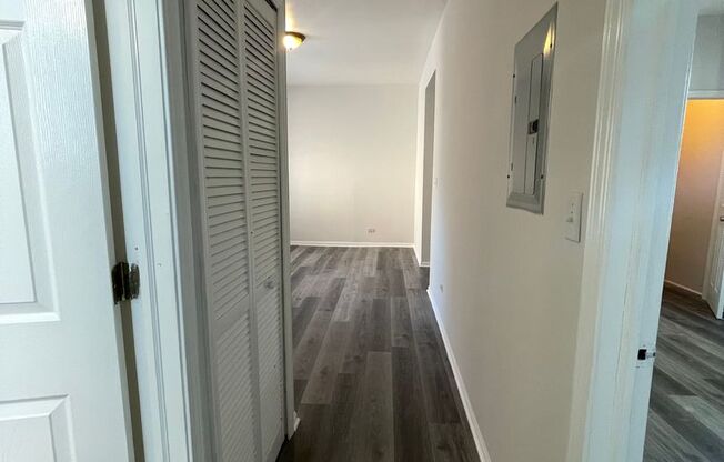 1 bed, 1 bath, $1,300