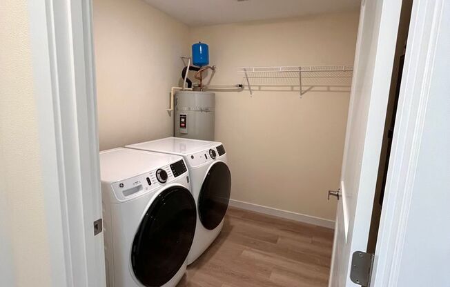 1 bed, 1 bath, 800 sqft, $1,600, Unit A210