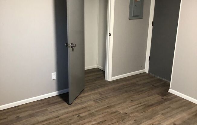 2 beds, 1 bath, $995