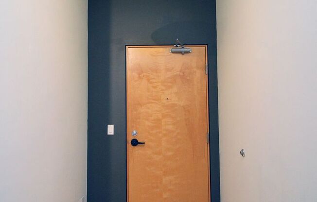 Historic Chown Pella 1 Bedroom Condo in the heart of the Pearl!