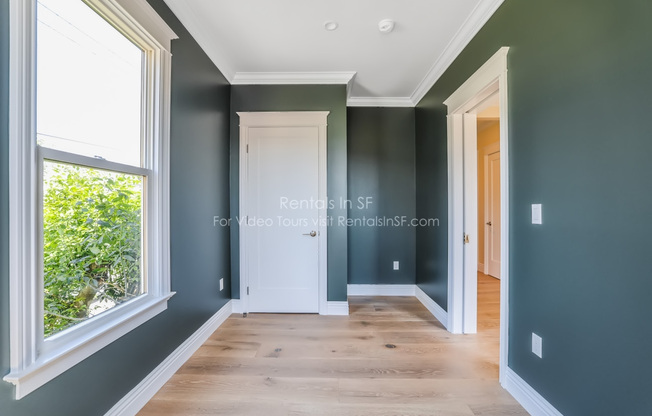 196 1/2 VLY ST