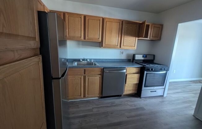 Bristol House Apartments