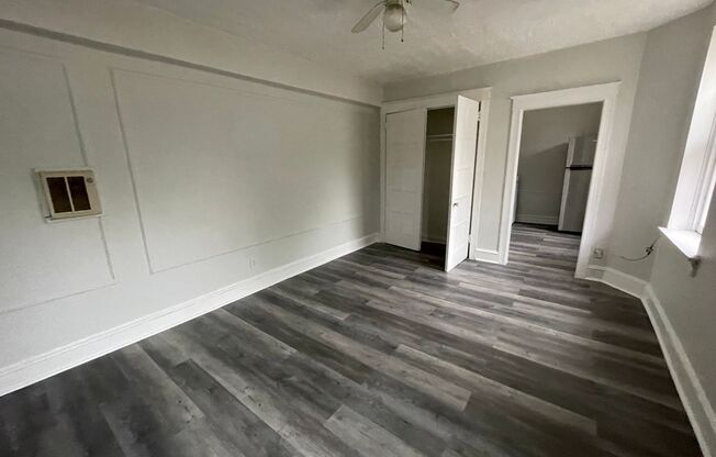 1 bed, 1 bath, 650 sqft, $850, Unit B-304