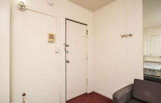 Studio, 1 bath, 225 sqft, $1,349, Unit 514-5