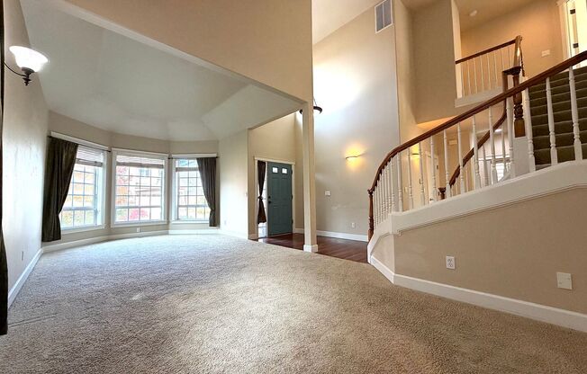 Beautiful, 4 Bed Bull Mountain Home