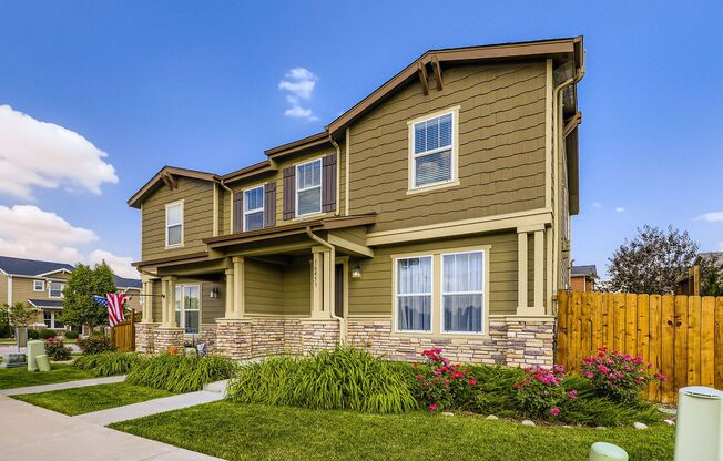 Vibrant 3 Bed 2 1/2 half bath townhouse in Broomfield available 7/1