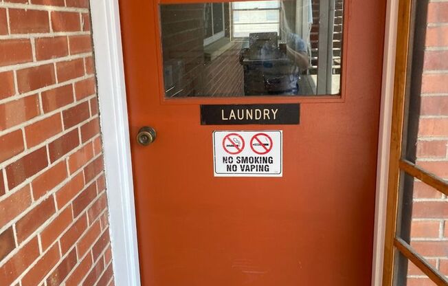 Studio, 1 bath, 500 sqft, $625, Unit 1024 SUNSET #04