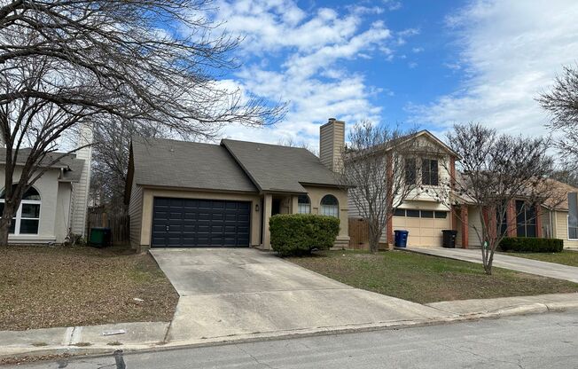 CUTE 3 BEDROOM 2 BATH IN NORTHSIDE ISD