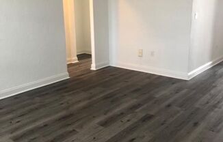 1 bed, 1 bath, 700 sqft, $1,900