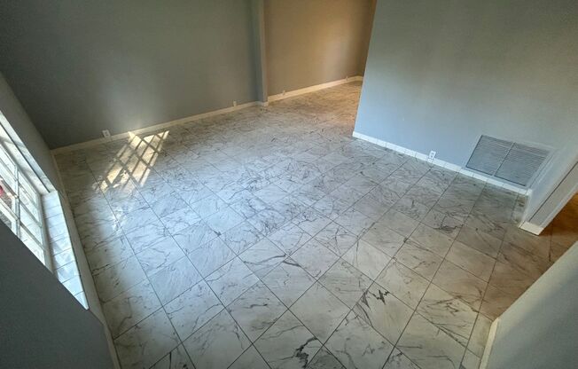 SPACIOUS 2 BEDROOM TOWNHOME IN LAS VEGAS COUNTRY CLUB