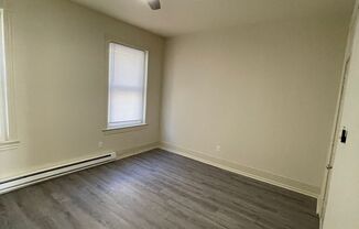 2 beds, 1 bath, 764 sqft, $1,100, Unit Unit 2