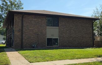 Eacker Rentals - 2438 S. 10th St