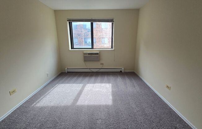 1 bed, 1 bath, 700 sqft, $1,770, Unit 426