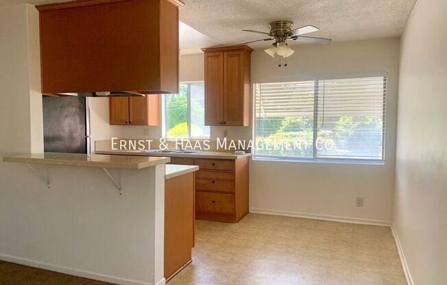 440 E SAN ANTONIO DR