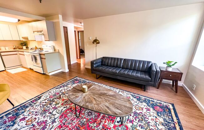 2 beds, 1 bath, 788 sqft, $2,395, Unit 102