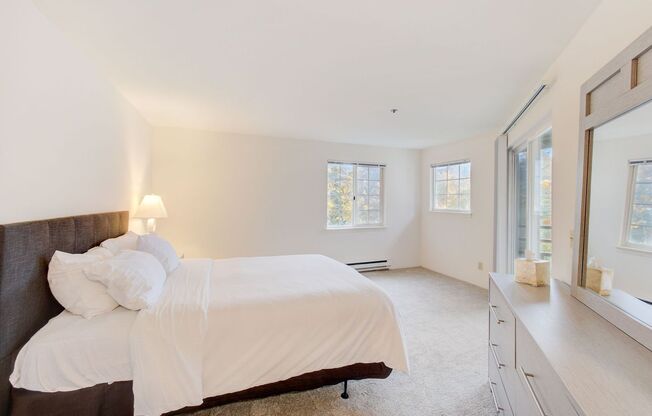 2 beds, 2 baths, 1,022 sqft, $2,605, Unit C 402