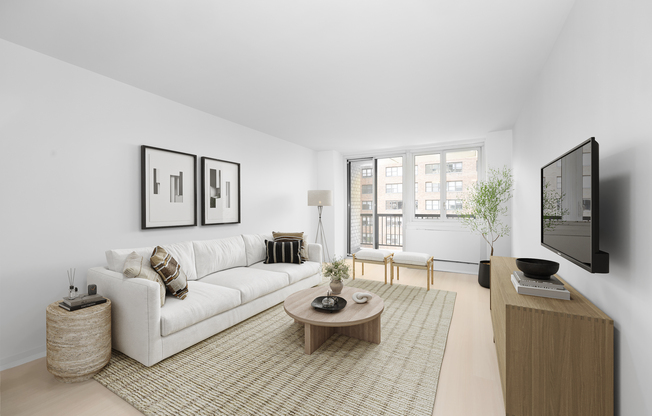 1 bed, 1 bath, $5,295, Unit 10E