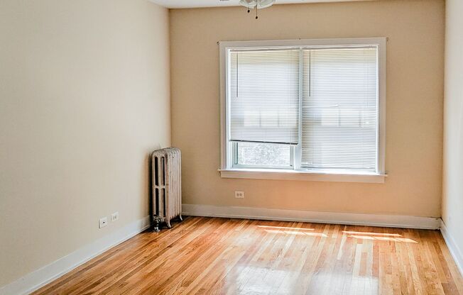 2 beds, 1 bath, 745 sqft, $2,295, Unit 1920-1