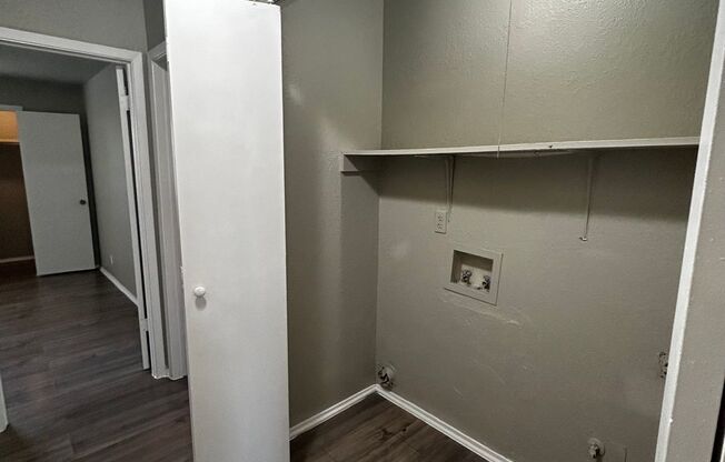 2 beds, 2 baths, $1,350, Unit Unit A