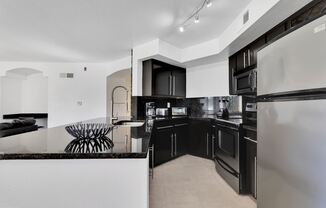 7220 Westpointe Blvd