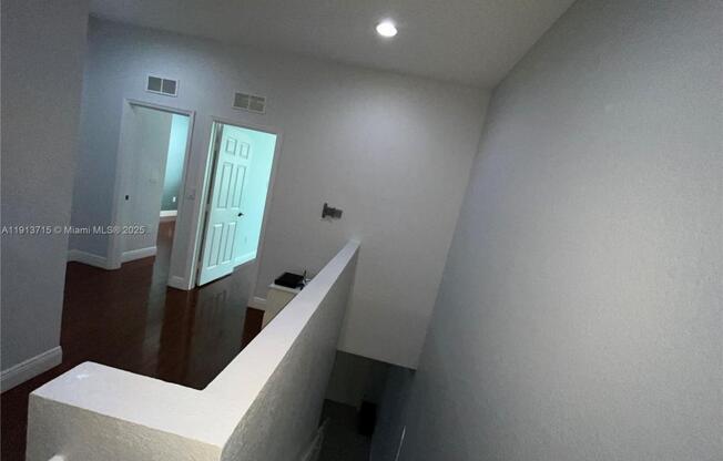 4929 SW 140 TERRACE 5