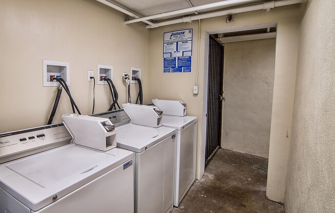 Studio, 1 bath, 164 sqft, $1,095.42, Unit 302