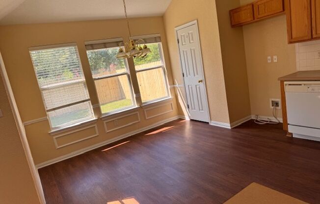 3 Bedroom 2 Bathroom Georgetown Home