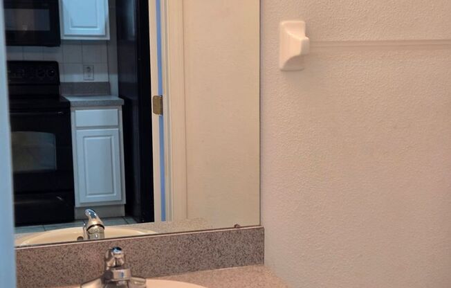 2 bedroom 2.5 bath townhome