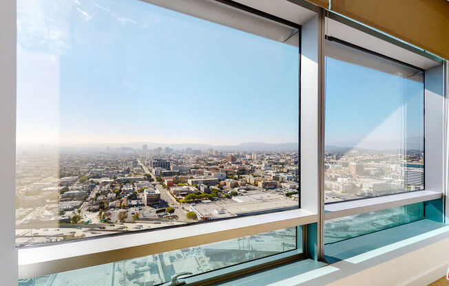 2 beds, 3 baths, 1,800 sqft, $6,750, Unit 32D