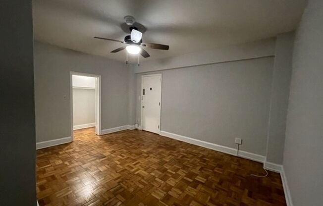 Studio, 1 bath, 300 sqft, $1,700, Unit 602